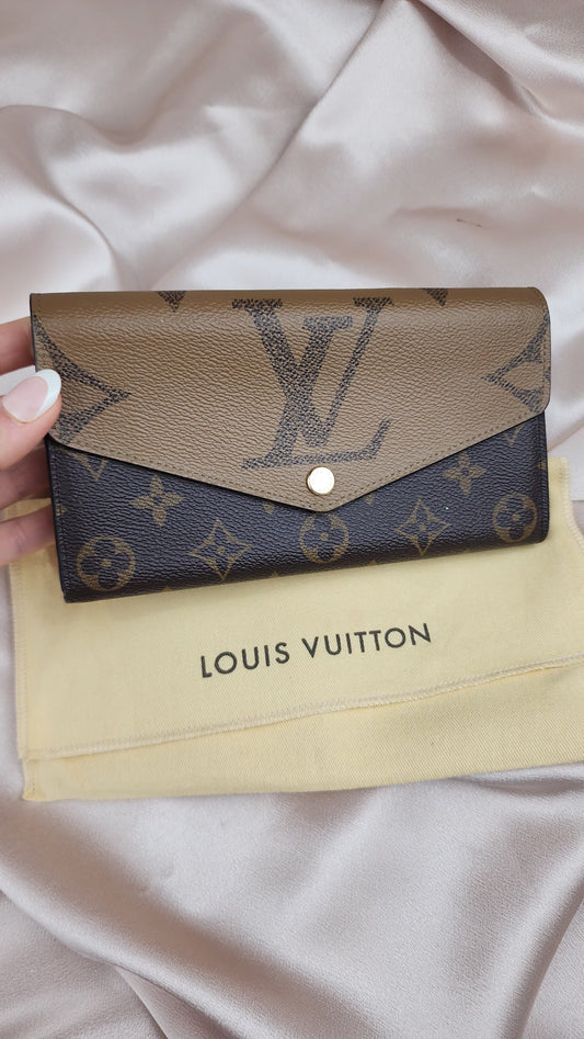 Louis Vuitton Reverse Monogram Sarah Wallet